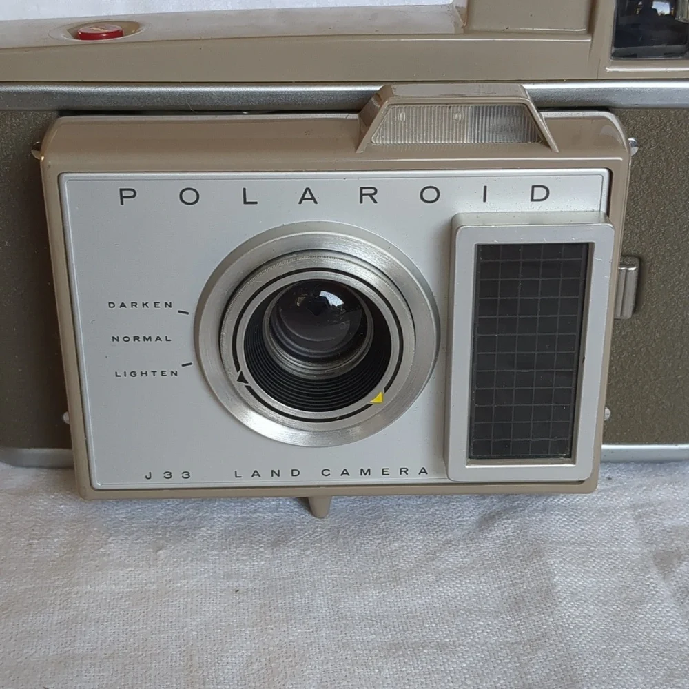 Vintage Polaroid J33 Land Camera Brown Leather Case Flashbulbs Prop Retro